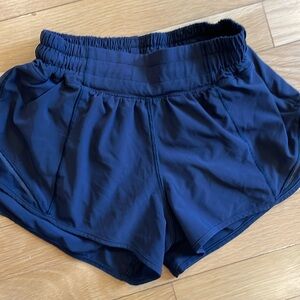 Lululemon black shorts